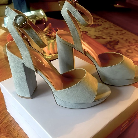 Madden girl faux suede platform pumps - Picture 2 of 8